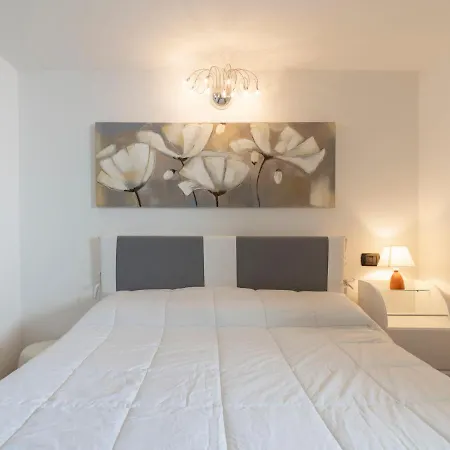 Bella Vista By Interhome Apartment Latte