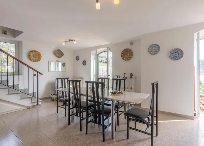 Bella Vista By Interhome Latte