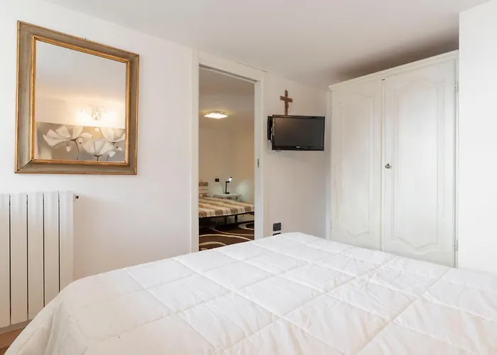 Appartement Bella Vista By Interhome Latte